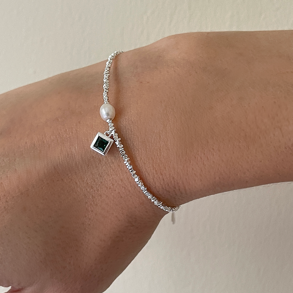 Elysion Bracelet with Pearl And Emerald