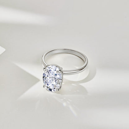 Lumo Oval Solitaire Ring